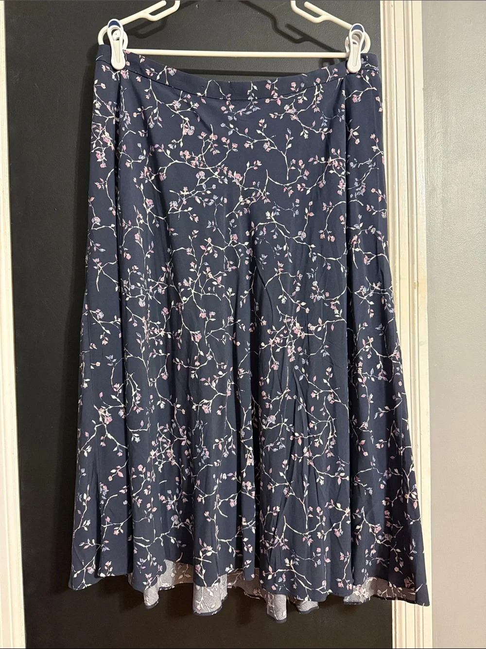 J. Jill Rayon Midi Skirt Carbon Bls Size: XL Length: 30.5”